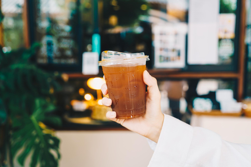 Inspirasi Desain Cup Es Teh yang Bikin Brand Viral