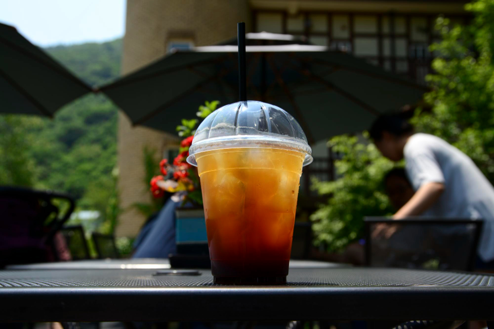 Peluang Usaha Es Teh Jumbo: Analisis Tren, Target Pasar, dan Keuntungan